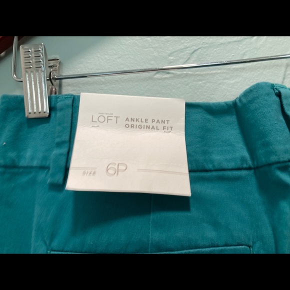 Loft 6P NWT
Teal ankle pant original fit - Picture 3 of 10